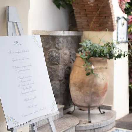 Hotell La Capannina - &