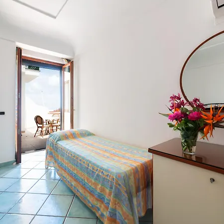La Capannina - & 3*