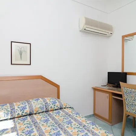 Hotell La Capannina - & 3*