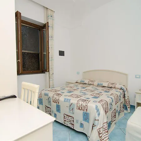 La Capannina - & 3* Ischia
