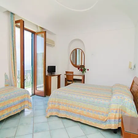 La Capannina - & 3* Ischia
