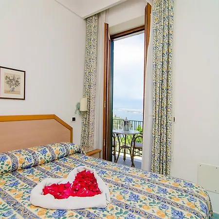 Hotell La Capannina - &